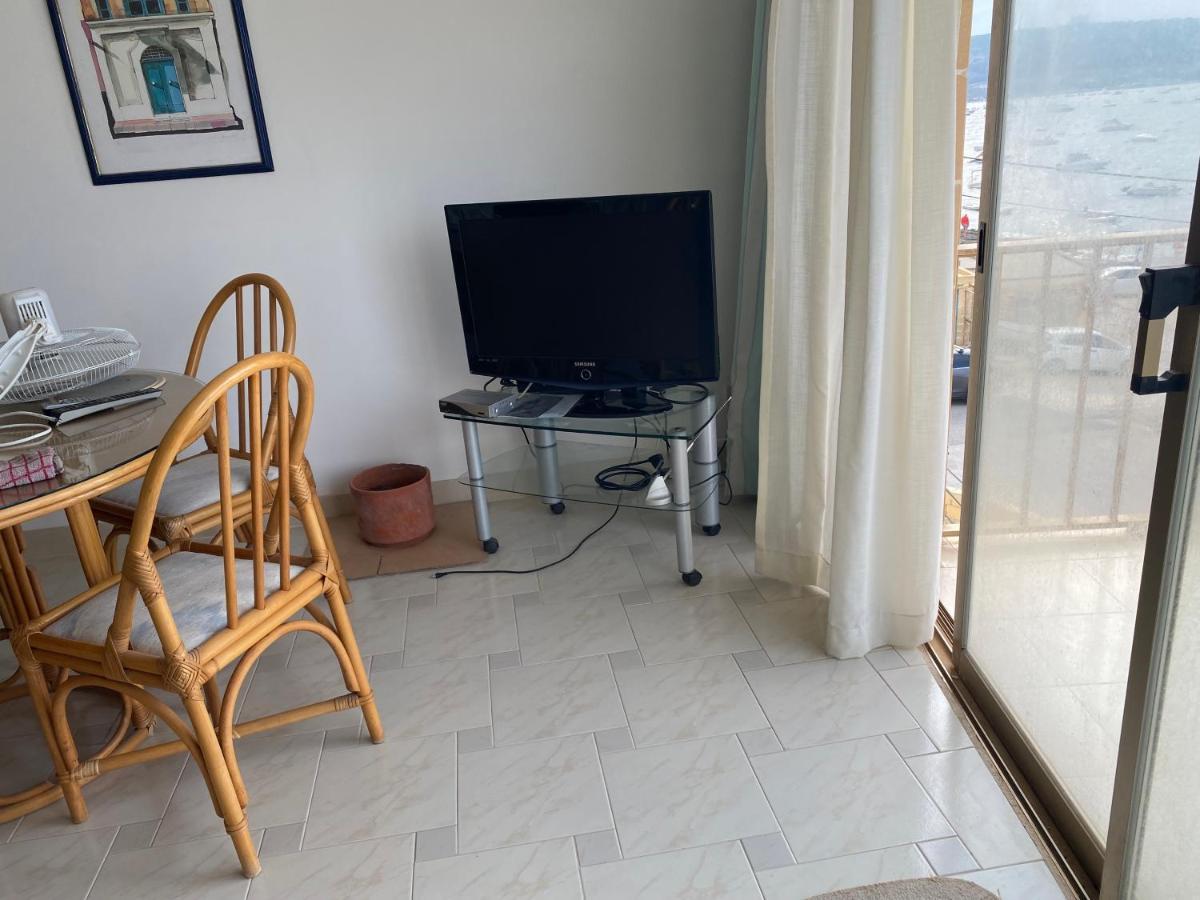 Sea Front Apartment At Mellieha Bay, Malta! 外观 照片